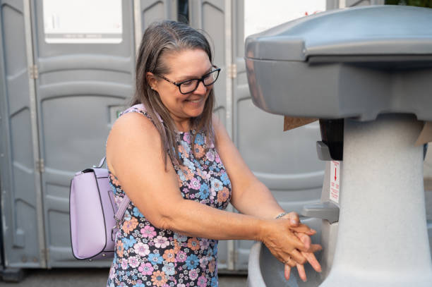 Best Wedding porta potty rental  in Sheridan, IL